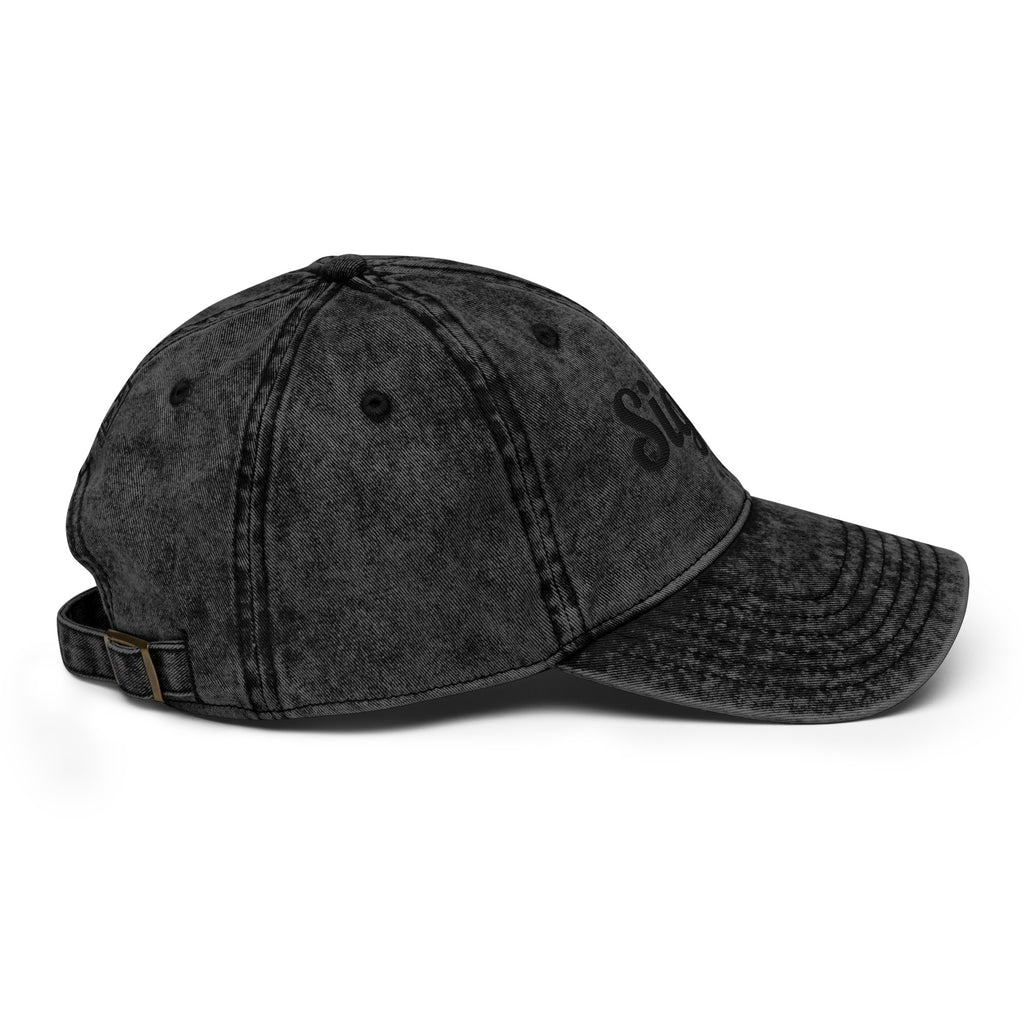 Vintage baseball cap with SIGMA™ logo, black washed fabric, side profile and brim