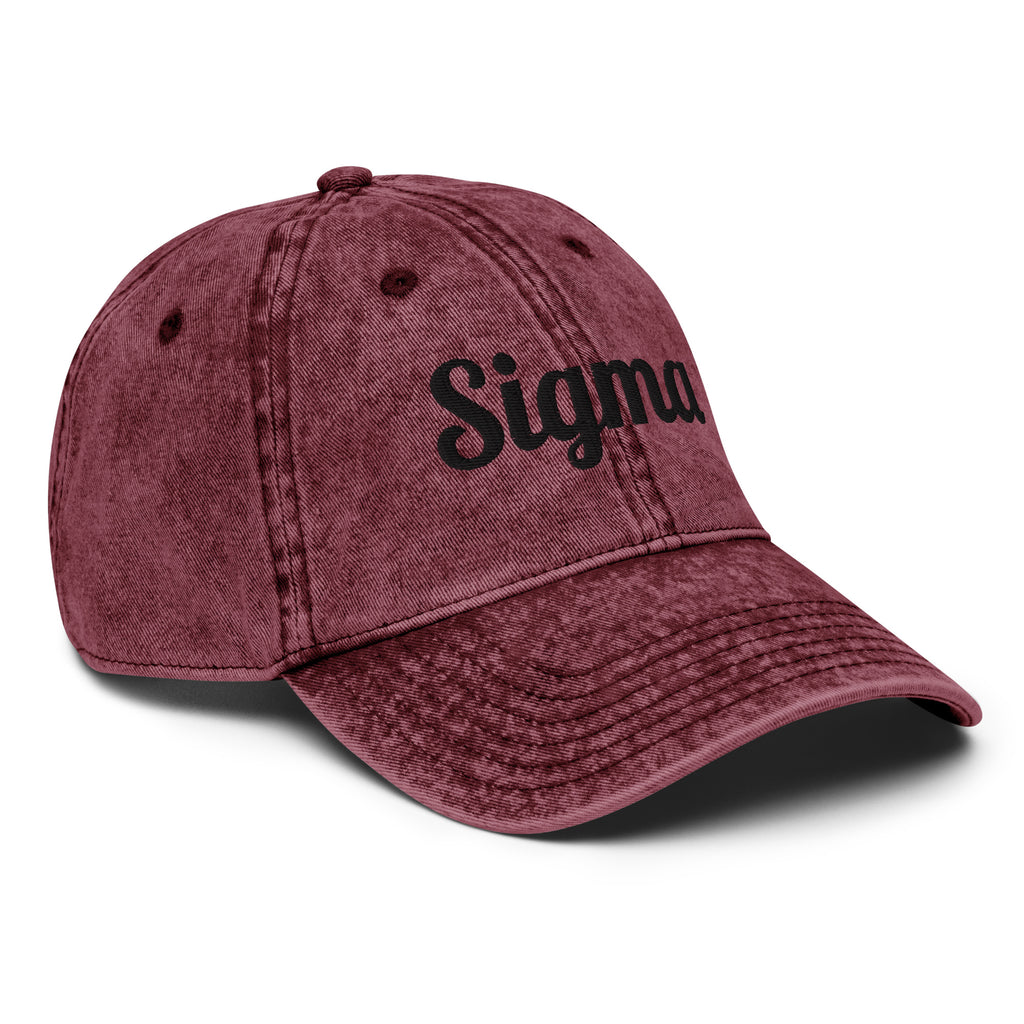 Vintage baseball cap with SIGMA™ logo, maroon washed fabric, front-right view